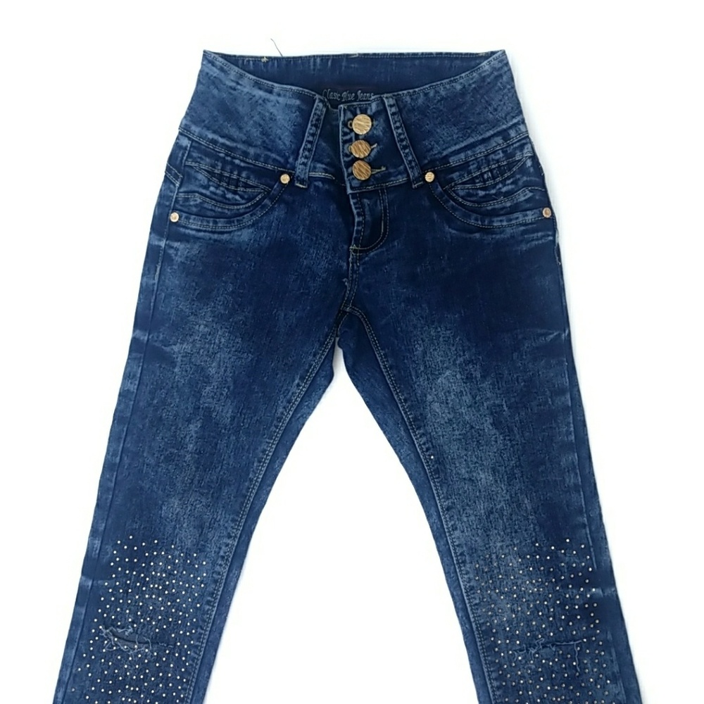 Jeans with a pop of sparkle - Picture 3 of 8